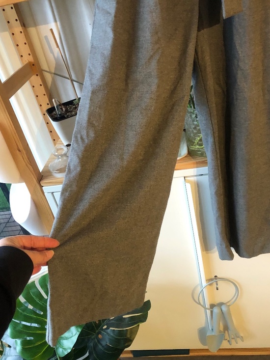 H & M THREAD TIE WAIST SNOW WASH KHAKI FRENCH TERRY WIDE LEG PANTS - Picture 3 of 8